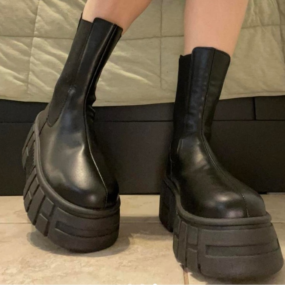 black platform boots